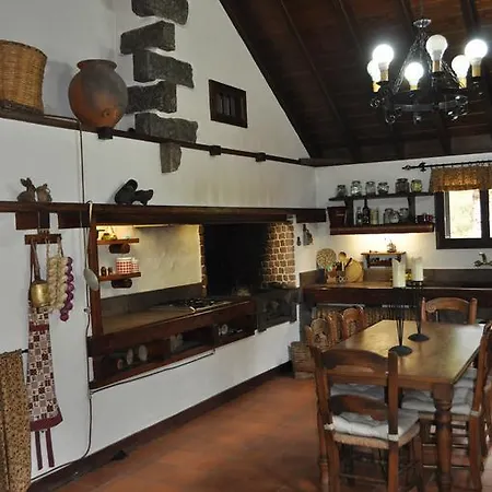 Magallotes Ideal For Hiking, Stargazing And Birding Casa de Campo *